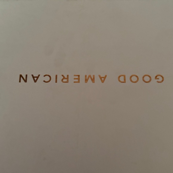 Good American Shimmering Silver Heels - Picture 7 of 10